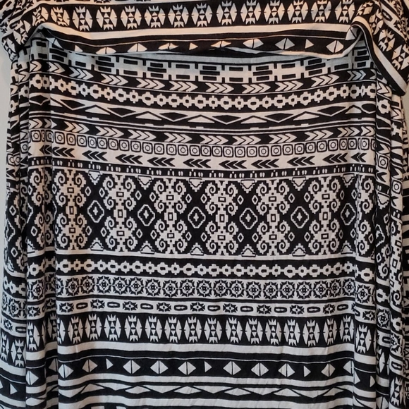 Living Doll patterned Aztec maxi skirt with fold over waist Size 1x - Picture 2 of 8